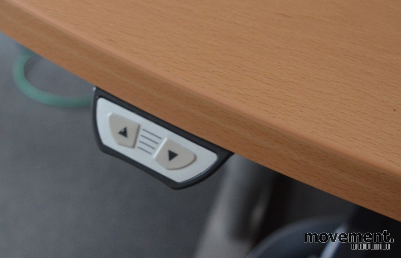 Solgt!Skrivebord med elektrisk hevsenk - 3 / 3