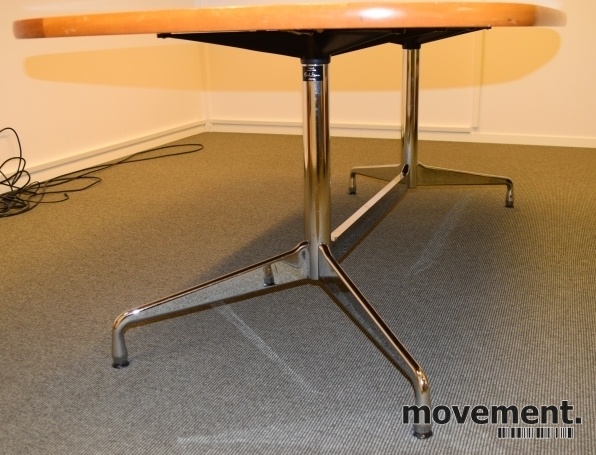 Solgt!Møtebord i flammebjerk, Vitra Eames - 2 / 5
