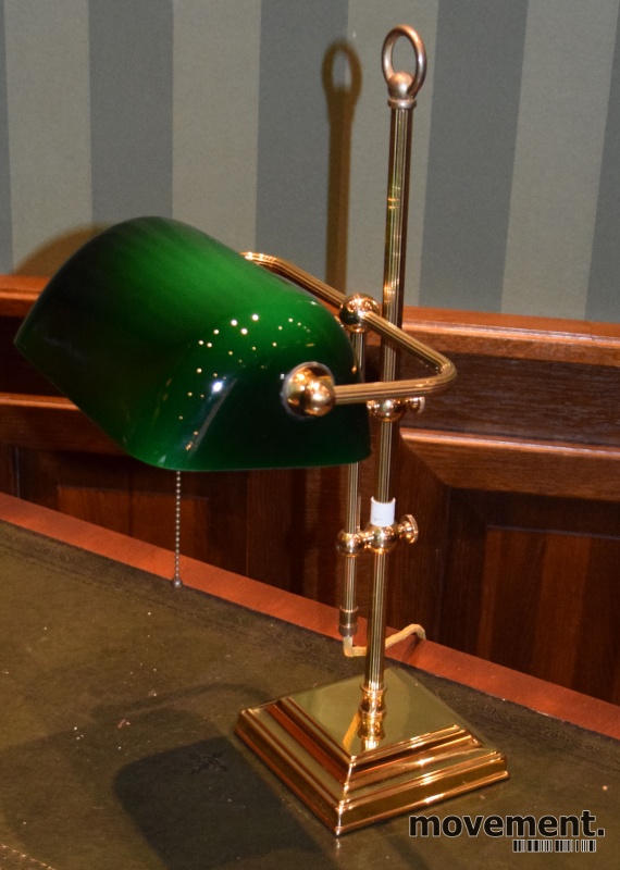 Solgt!Klassisk banker-lampe fra Feese, i - 1 / 4