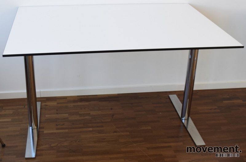 Solgt!Lekkert, kompakt skrivebord fra - 1 / 4