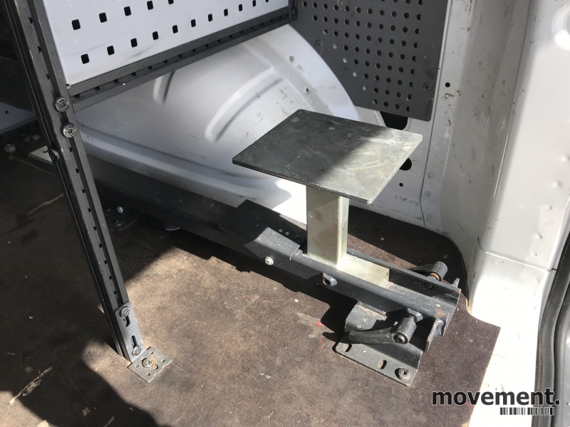 Solgt!Bilinnredning for VW Transporter - 9 / 13