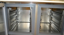 Infrico kjøleskap med topp-åpning og dører, bredde 98cm, høyde 87cm, pent brukt
