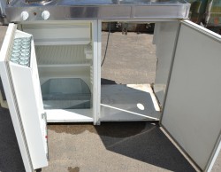 Hybelkjøkken fra Bauknecht, 100cm bredde, Kjøl/Frys/2kokeplater/kum, brukt