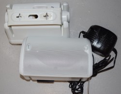 Aktive høyttalere fra Polk Audio, modell Atrium 45p, selges i par, pent brukt