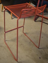 Barstol fra HAY, modell HEE i rust (rød), 65cm sittehøyde, pent brukt, noe avskalling i lakk