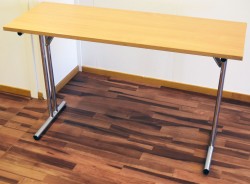 Konferansebord / klappbord i bøk laminat understell i krom, 120x45cm bordplate, brukt med noe slitasje i plater