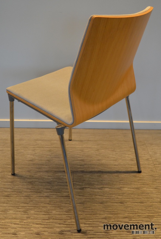 Solgt!Konferansestol fra ForaForm, modell - 2 / 3