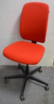 Konferansestol / kontorstol i rødt stoff fra Savo, modell Eos, pent brukt