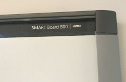 Smartboard 800 / SB885ix2-SMP, 200x135cm, komplett med short-throw prosjektor, pent brukt 2013-modell