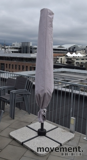 Solgt!Solid parasoll fra Brafab, Sverige, - 2 / 7