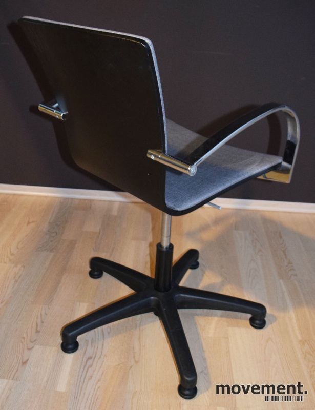 Solgt!Konferansestol i grått stoff, krom - 2 / 3