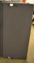 Bordskillevegg i mørkt grått stoff fra Götessons, 140x65cm, pent brukt