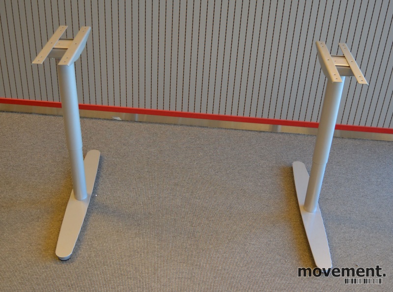 Solgt!Understell for skrivebord i - 1 / 2