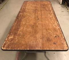 Klappbord med treplate, og innfellbart metallunderstell, 185x78cm bordplate, brukt med kosmetisk slitasje