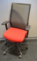IKEA Renberget kontorstol i sortkunstskinn sort stoff IKEA Renberget kontorstol i sortkunstskinn sort stoff