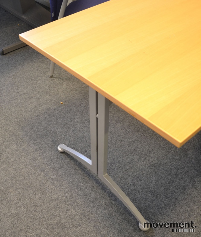 Solgt!Kompakt møtebord / kantinebord / - 3 / 3