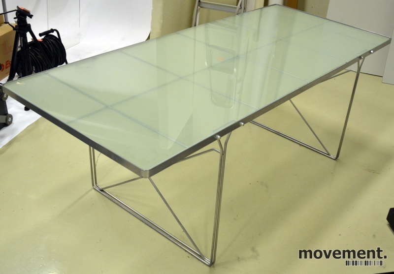 Solgt!Glassbord / møtebord / spisebord - 1 / 2