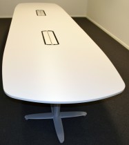 Kinnarps T-serie konferansebord / møtebord i hvitt / grått understell, 440x120cm passer 14-16 personer, pent brukt