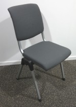 Håg Conventio 9520, stablebar, lettvekts konferansestol i mørk grå / grå ben, pent brukt