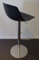 Lekker barkrakk / barstol, LaPalma Miunn S104T i sort finer / satinert stål, gasslift, pent brukt