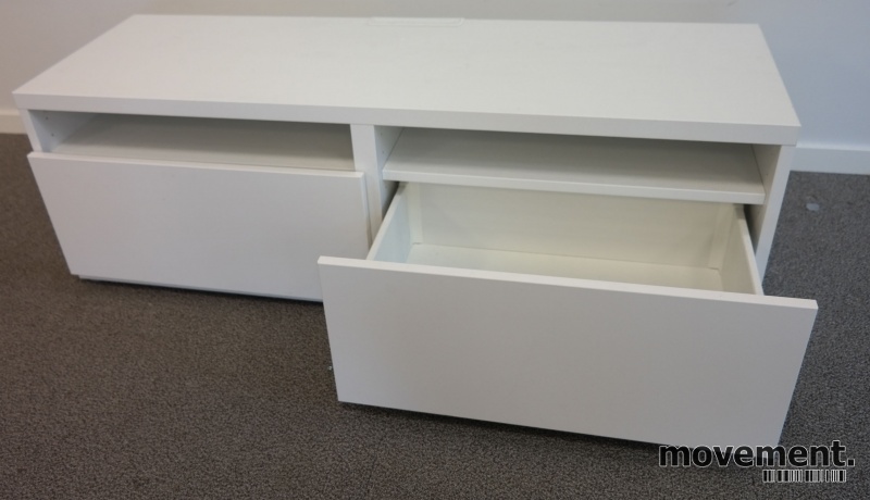 Solgt!IKEA skjenk / TV-benk i hvitt, - 2 / 4
