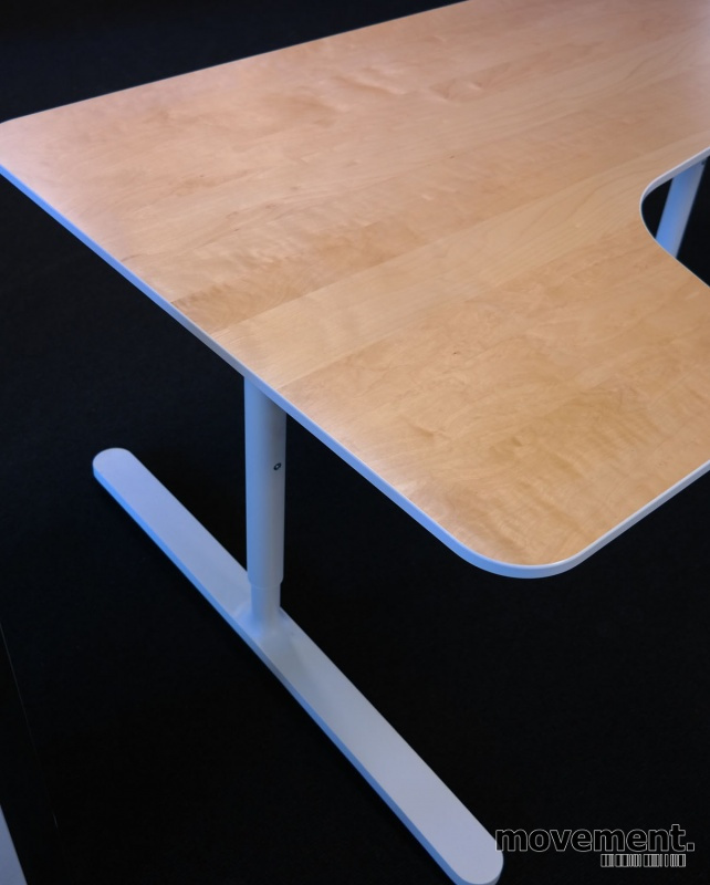 Solgt!IKEA Bekant hjørnebord i bjerk / - 2 / 2