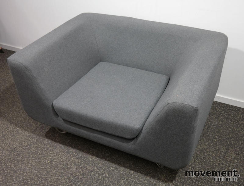 1 seter loungestol lenestol i gråttstoff fra Modus, modell IKEA Patrik konferansestol i koksgråtttullstoff, pent brukt