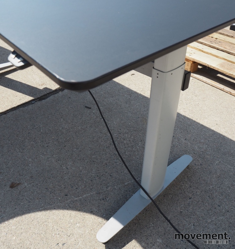 Solgt!Skrivebord med elektrisk hevsenk i - 3 / 3