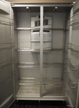 Stort kjøleskap / kjølerom, Polarskapet fra Røros Metall, bredde 124cm, høyde 210cm, pent brukt
