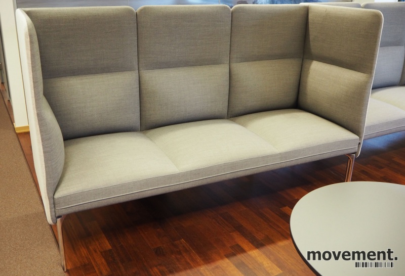 Solgt!3-seter sofa / lounge i grått stoff - 1 / 4