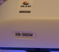 Epson Short-throw-prosjektor: EB585W, 1280x800 Widescreen, HDMI, 3300Lumen, pent brukt