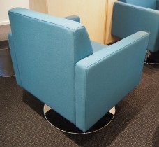 Loungstol / lenestol i sjøgrønt stoff fra VAD, pent brukt