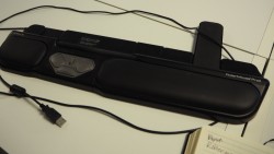 Rollermouse Pro2 USB i sort, ergonomisk tastaturmus mot musearm, pent brukt