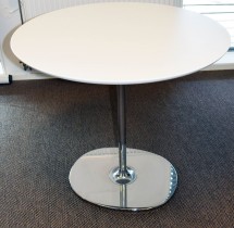 Rundt loungebord / kaffebord, Arper Dizzie, hvitt / krom, Ø=80cm, H=74,5cm, pent brukt