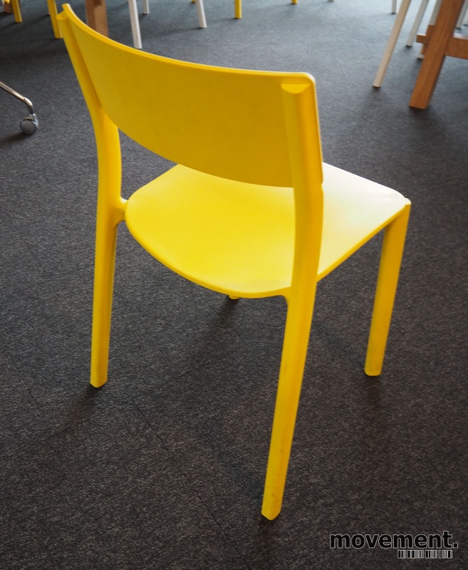 Solgt!Konferansestol i gul plast fra - 2 / 2