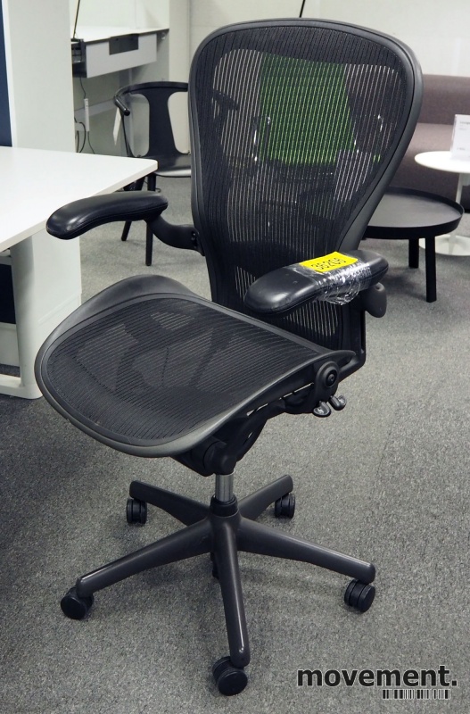 Solgt!Kontorstol: Herman Miller Aeron i - 1 / 3