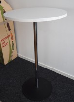 Ståbord i hvitt / krom fra Altistore, Ø=65cm, høyde 111cm, pent brukt