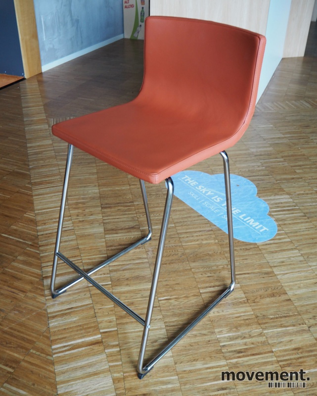 Solgt!IKEA Bernhard barstol i brunt skinn - 1 / 3