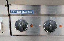 Metos steketopp / flatgrill / stekeplate, elektrisk, 2 stk på vogn, 400V, bredde 140cm, pent brukt