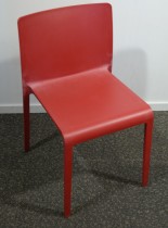 Kafestol / stol for uteservering i rød plat fra Pedrali, modell Volt, pent brukt