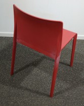 Kafestol / stol for uteservering i rød plat fra Pedrali, modell Volt, pent brukt