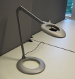 Solgt!Luxo Ovelo LED i grått med bordfot, - 2 / 2