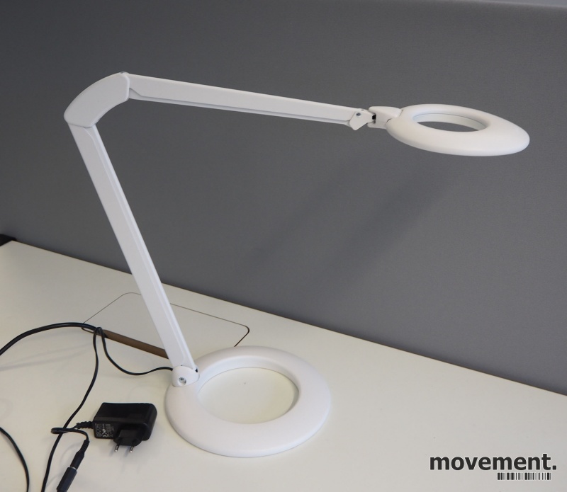 Solgt!Luxo Ovelo LED i hvitt med bordfot, - 2 / 2