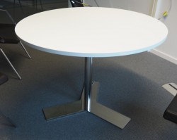Lekkert, rundt møtebord i hvitt / krom fra Dencon, Ø=100cm, H=73cm, pent brukt