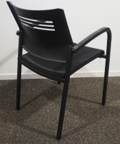 Konferansestol / stablestol i sort fra EFG, pent brukt