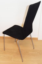 Konferansestol fra EFG HovDokka i sort mikrofiber (comfort) / alugrå ben, høy rygg. modell GRAF, pent brukt
