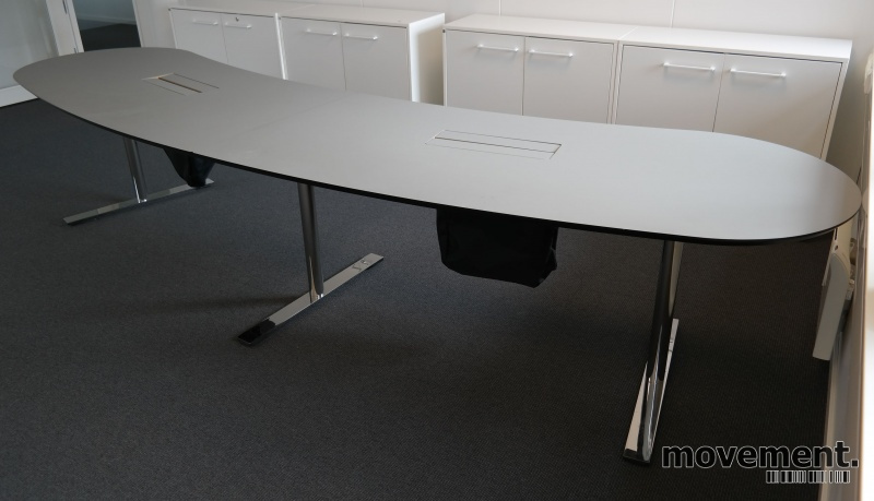 Solgt!Møtebord / konferansebord i mørktgrått, buet, 350x80cm, fin til ...