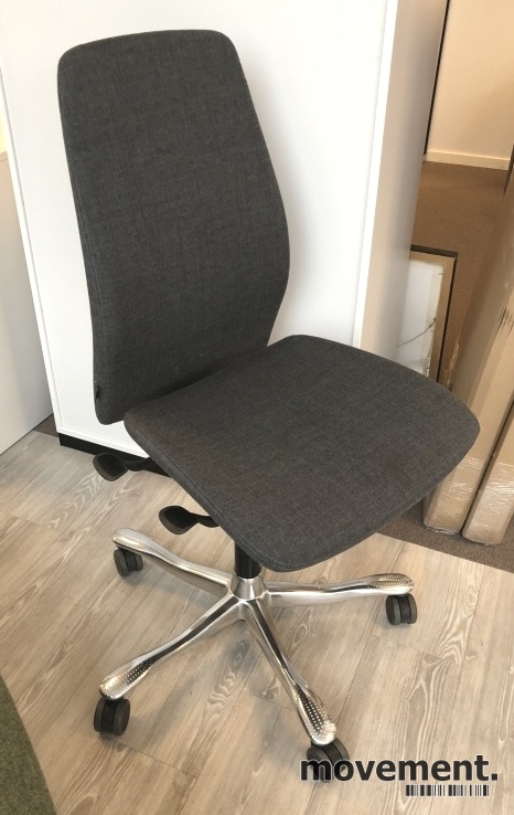 Solgt!Kontorstol: Kinnarps 5000-serie i - 1 / 2