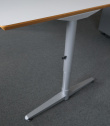 Solgt!Skrivebord i lys grå HPL, forkant i - 3 / 3