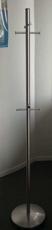 Solgt!Stumtjener for kontor i rustfritt - 1 / 2